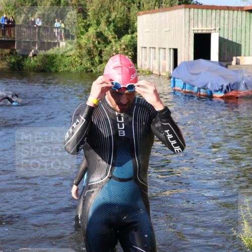 31.08.2025 - Elbe Triathlon Hamburg Luisa Fischer http://msf.ph/oto/8671753 31.08.2025 08:32:19 Schwimmen 185 meine-sportfotos.de