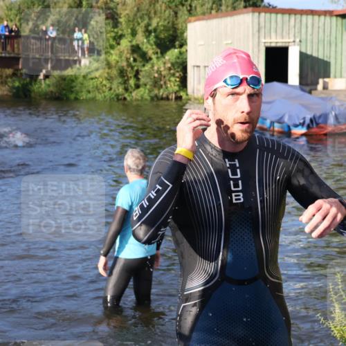 31.08.2025 - Elbe Triathlon Hamburg Luisa Fischer http://msf.ph/oto/8671756 31.08.2025 08:32:19 Schwimmen 185 meine-sportfotos.de