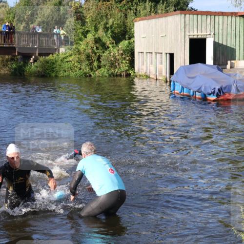 31.08.2025 - Elbe Triathlon Hamburg Luisa Fischer http://msf.ph/oto/8671812 31.08.2025 08:32:38 Schwimmen 181, 215, 225, 231, 234, 237 meine-sportfotos.de