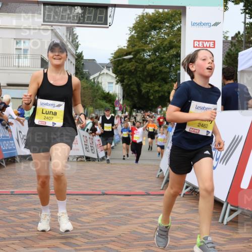 31.08.2025 - 21. Blankeneser Heldenlauf Strokosch-Dieckow http://msf.ph/oto/8671816 31.08.2025 10:31:52 Ziel 2077, 2407, 2280, 2462, 2278, 2228 meine-sportfotos.de