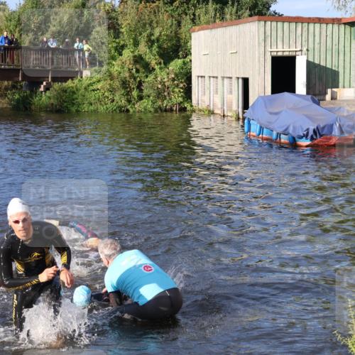 31.08.2025 - Elbe Triathlon Hamburg Luisa Fischer http://msf.ph/oto/8671822 31.08.2025 08:32:39 Schwimmen 181, 215, 231, 234, 237 meine-sportfotos.de