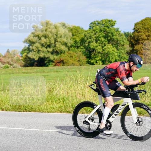 31.08.2025 - Elbe Triathlon Hamburg Michael Burmester http://msf.ph/oto/8671866 31.08.2025 10:03:49 Radfahren 533, 671, 695, 728, 778, 807 meine-sportfotos.de