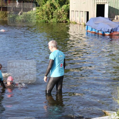 31.08.2025 - Elbe Triathlon Hamburg Luisa Fischer http://msf.ph/oto/8671874 31.08.2025 08:33:05 Schwimmen 192 meine-sportfotos.de