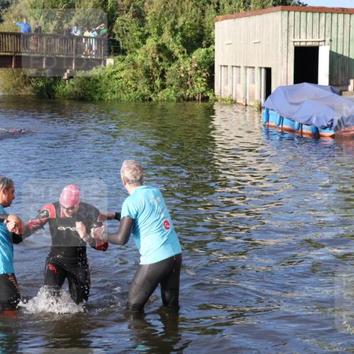 31.08.2025 - Elbe Triathlon Hamburg Luisa Fischer http://msf.ph/oto/8671891 31.08.2025 08:33:08 Schwimmen 192 meine-sportfotos.de