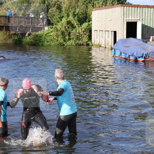 31.08.2025 - Elbe Triathlon Hamburg Luisa Fischer http://msf.ph/oto/8671896 31.08.2025 08:33:09 Schwimmen 192 meine-sportfotos.de