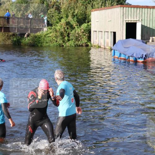 31.08.2025 - Elbe Triathlon Hamburg Luisa Fischer http://msf.ph/oto/8671899 31.08.2025 08:33:09 Schwimmen 192 meine-sportfotos.de
