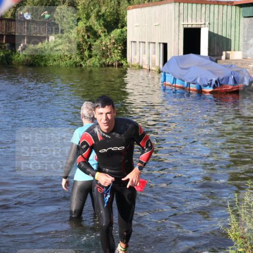 31.08.2025 - Elbe Triathlon Hamburg Luisa Fischer http://msf.ph/oto/8671909 31.08.2025 08:33:11 Schwimmen 192 meine-sportfotos.de