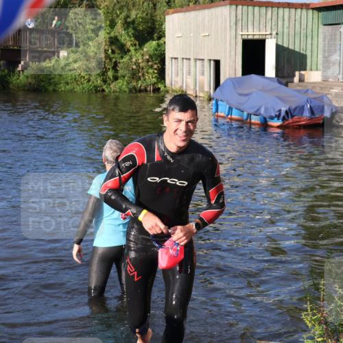 31.08.2025 - Elbe Triathlon Hamburg Luisa Fischer http://msf.ph/oto/8671913 31.08.2025 08:33:11 Schwimmen 192 meine-sportfotos.de
