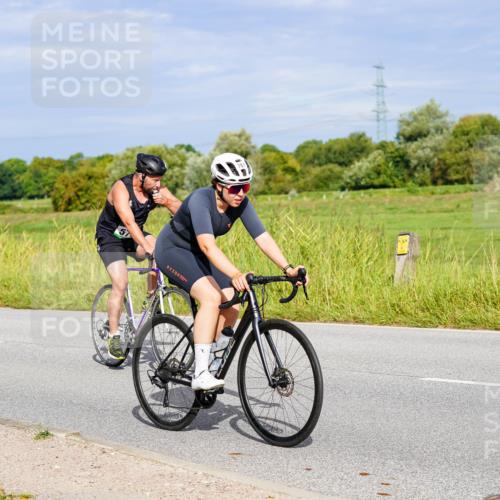 31.08.2025 - Elbe Triathlon Hamburg Michael Burmester http://msf.ph/oto/8671924 31.08.2025 10:03:56 Radfahren 422, 528, 533, 577, 781, 856 meine-sportfotos.de