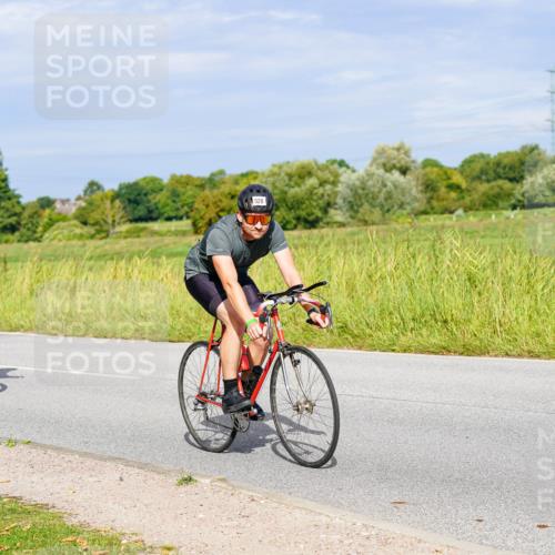 31.08.2025 - Elbe Triathlon Hamburg Michael Burmester http://msf.ph/oto/8671945 31.08.2025 10:03:58 Radfahren 422, 528, 577, 781, 856 meine-sportfotos.de