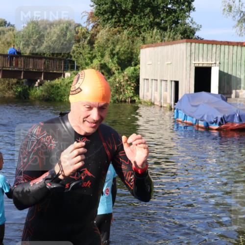 31.08.2025 - Elbe Triathlon Hamburg Luisa Fischer http://msf.ph/oto/8672046 31.08.2025 08:34:02 Schwimmen 168 meine-sportfotos.de