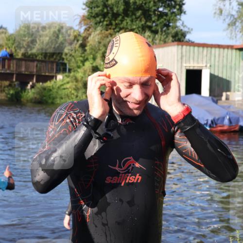 31.08.2025 - Elbe Triathlon Hamburg Luisa Fischer http://msf.ph/oto/8672049 31.08.2025 08:34:02 Schwimmen 168 meine-sportfotos.de