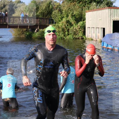 31.08.2025 - Elbe Triathlon Hamburg Luisa Fischer http://msf.ph/oto/8672109 31.08.2025 08:34:28 Schwimmen 175, 177, 193, 199, 239 meine-sportfotos.de