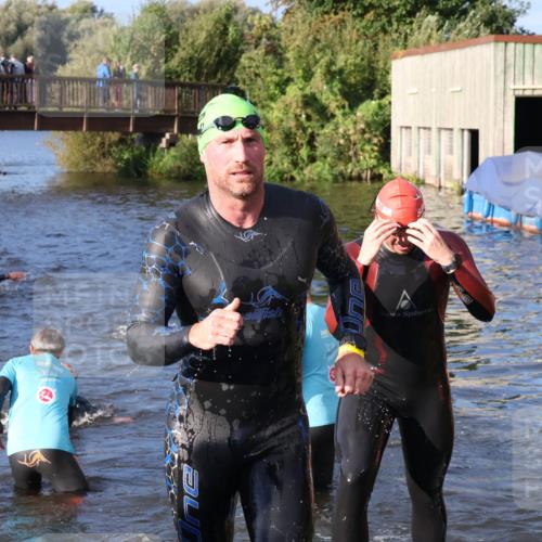 31.08.2025 - Elbe Triathlon Hamburg Luisa Fischer http://msf.ph/oto/8672111 31.08.2025 08:34:28 Schwimmen 175, 177, 193, 199, 239 meine-sportfotos.de