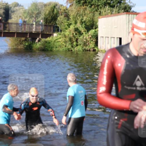 31.08.2025 - Elbe Triathlon Hamburg Luisa Fischer http://msf.ph/oto/8672125 31.08.2025 08:34:30 Schwimmen 175, 193, 199, 212, 239 meine-sportfotos.de