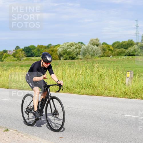 31.08.2025 - Elbe Triathlon Hamburg Michael Burmester http://msf.ph/oto/8672175 31.08.2025 10:04:30 Radfahren 597, 726, 880, 902, 918, 920 meine-sportfotos.de