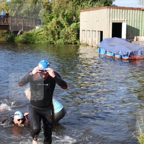 31.08.2025 - Elbe Triathlon Hamburg Luisa Fischer http://msf.ph/oto/8672197 31.08.2025 08:34:42 Schwimmen 179, 197, 212, 213 meine-sportfotos.de