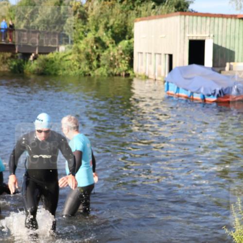 31.08.2025 - Elbe Triathlon Hamburg Luisa Fischer http://msf.ph/oto/8672213 31.08.2025 08:34:44 Schwimmen 176, 179, 197, 213 meine-sportfotos.de