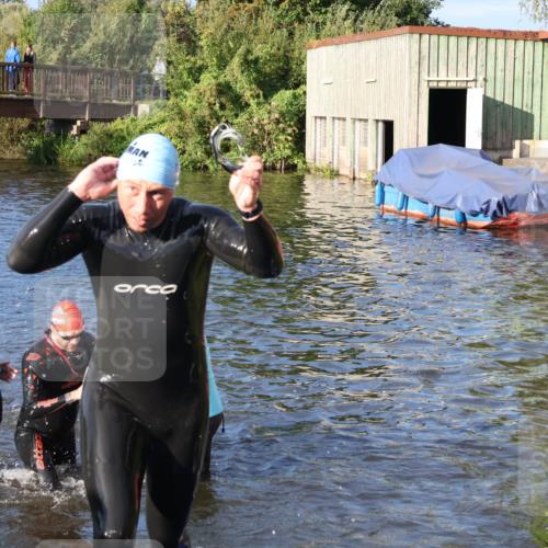 31.08.2025 - Elbe Triathlon Hamburg Luisa Fischer http://msf.ph/oto/8672228 31.08.2025 08:34:46 Schwimmen 176, 179, 197, 213 meine-sportfotos.de