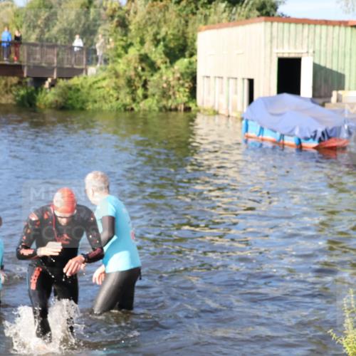 31.08.2025 - Elbe Triathlon Hamburg Luisa Fischer http://msf.ph/oto/8672240 31.08.2025 08:34:47 Schwimmen 176, 179, 197, 213 meine-sportfotos.de