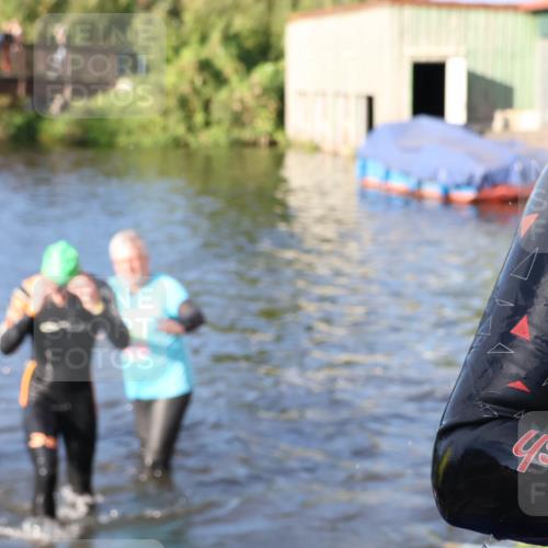 31.08.2025 - Elbe Triathlon Hamburg Luisa Fischer http://msf.ph/oto/8672279 31.08.2025 08:34:51 Schwimmen 176, 213 meine-sportfotos.de