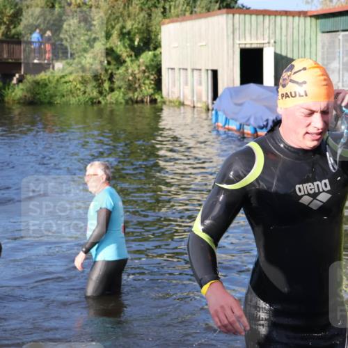 31.08.2025 - Elbe Triathlon Hamburg Luisa Fischer http://msf.ph/oto/8672357 31.08.2025 08:35:36 Schwimmen 184 meine-sportfotos.de
