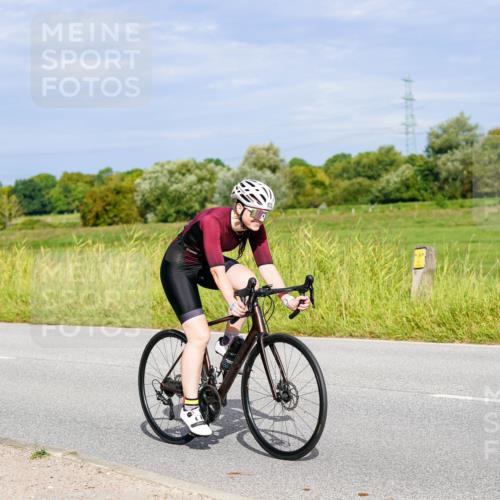 31.08.2025 - Elbe Triathlon Hamburg Michael Burmester http://msf.ph/oto/8672371 31.08.2025 10:05:09 Radfahren 399, 410, 413, 654, 822, 844, 892 meine-sportfotos.de