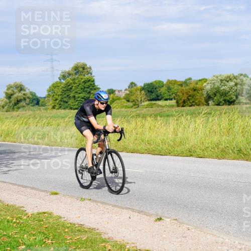 31.08.2025 - Elbe Triathlon Hamburg Michael Burmester http://msf.ph/oto/8672377 31.08.2025 10:05:10 Radfahren 399, 410, 413, 654, 822, 844, 892 meine-sportfotos.de