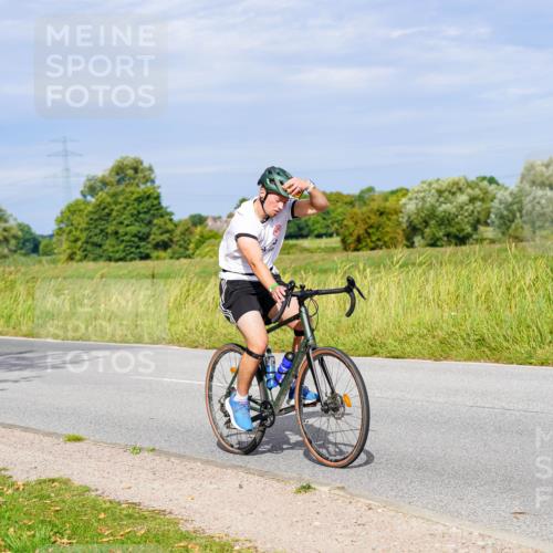 31.08.2025 - Elbe Triathlon Hamburg Michael Burmester http://msf.ph/oto/8672401 31.08.2025 10:05:13 Radfahren 399, 410, 654, 822, 842, 844 meine-sportfotos.de