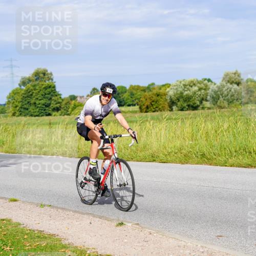 31.08.2025 - Elbe Triathlon Hamburg Michael Burmester http://msf.ph/oto/8672418 31.08.2025 10:05:16 Radfahren 399, 410, 842 meine-sportfotos.de