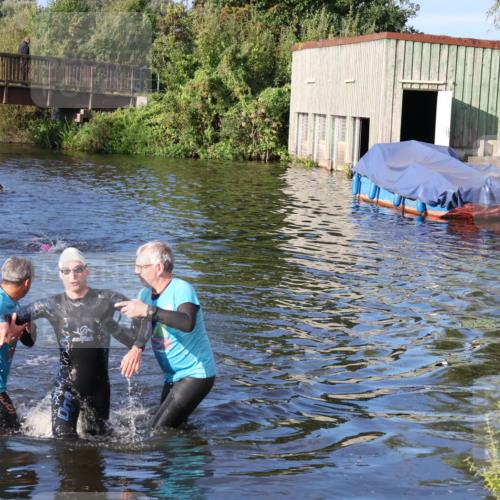 31.08.2025 - Elbe Triathlon Hamburg Luisa Fischer http://msf.ph/oto/8672447 31.08.2025 08:36:41 Schwimmen 233 meine-sportfotos.de