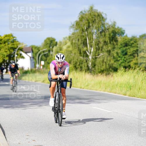31.08.2025 - Elbe Triathlon Hamburg Michael Burmester http://msf.ph/oto/8672451 31.08.2025 10:07:18 Radfahren 736, 788, 812, 818 meine-sportfotos.de