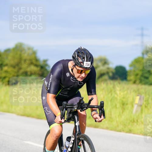31.08.2025 - Elbe Triathlon Hamburg Michael Burmester http://msf.ph/oto/8672468 31.08.2025 10:07:22 Radfahren 454, 651, 736, 788, 818, 847, 861 meine-sportfotos.de