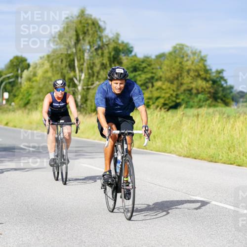 31.08.2025 - Elbe Triathlon Hamburg Michael Burmester http://msf.ph/oto/8672485 31.08.2025 10:07:26 Radfahren 454, 651, 753, 818, 847, 861 meine-sportfotos.de