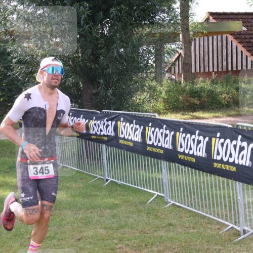 31.08.2025 - Elbe Triathlon Hamburg Luisa Fischer http://msf.ph/oto/8672562 31.08.2025 09:57:18 Laufen 345 meine-sportfotos.de