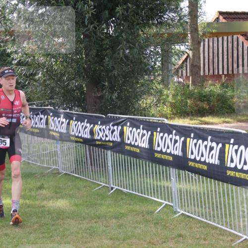 31.08.2025 - Elbe Triathlon Hamburg Luisa Fischer http://msf.ph/oto/8672572 31.08.2025 09:57:38 Laufen 195 meine-sportfotos.de
