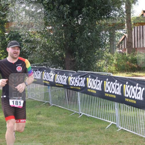 31.08.2025 - Elbe Triathlon Hamburg Luisa Fischer http://msf.ph/oto/8672585 31.08.2025 09:57:52 Laufen 8, 8, 181 meine-sportfotos.de