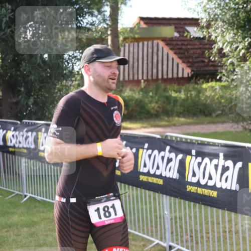 31.08.2025 - Elbe Triathlon Hamburg Luisa Fischer http://msf.ph/oto/8672593 31.08.2025 09:57:53 Laufen 181 meine-sportfotos.de