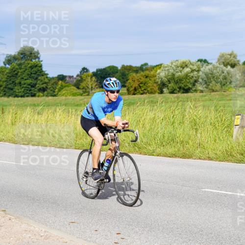 31.08.2025 - Elbe Triathlon Hamburg Michael Burmester http://msf.ph/oto/8672612 31.08.2025 10:07:59 Radfahren 561, 575, 693, 724, 761 meine-sportfotos.de