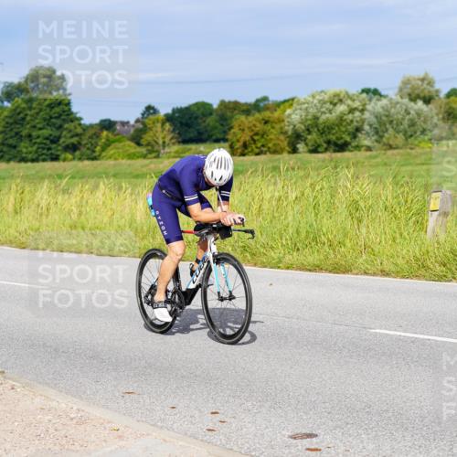 31.08.2025 - Elbe Triathlon Hamburg Michael Burmester http://msf.ph/oto/8672618 31.08.2025 10:08:00 Radfahren 517, 561, 575, 693, 724, 761 meine-sportfotos.de