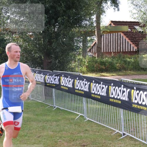 31.08.2025 - Elbe Triathlon Hamburg Luisa Fischer http://msf.ph/oto/8672650 31.08.2025 09:58:54 Laufen  meine-sportfotos.de