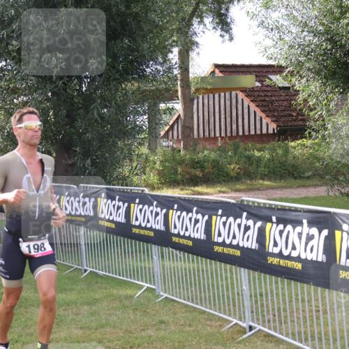 31.08.2025 - Elbe Triathlon Hamburg Luisa Fischer http://msf.ph/oto/8672658 31.08.2025 09:59:05 Laufen 198 meine-sportfotos.de