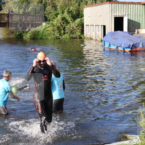 31.08.2025 - Elbe Triathlon Hamburg Luisa Fischer http://msf.ph/oto/8672686 31.08.2025 08:38:26 Schwimmen 183, 245 meine-sportfotos.de