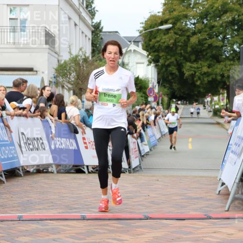 31.08.2025 - 21. Blankeneser Heldenlauf Strokosch-Dieckow http://msf.ph/oto/8672702 31.08.2025 10:52:20 Ziel 3400 meine-sportfotos.de