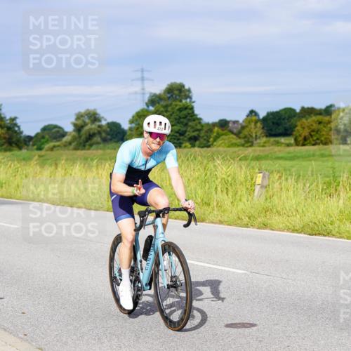 31.08.2025 - Elbe Triathlon Hamburg Michael Burmester http://msf.ph/oto/8672707 31.08.2025 10:08:25 Radfahren 472, 704, 741, 905, 922 meine-sportfotos.de