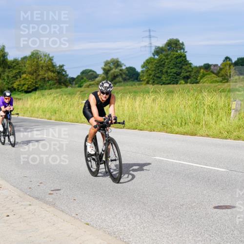 31.08.2025 - Elbe Triathlon Hamburg Michael Burmester http://msf.ph/oto/8672720 31.08.2025 10:08:26 Radfahren 472, 704, 741, 905, 922 meine-sportfotos.de