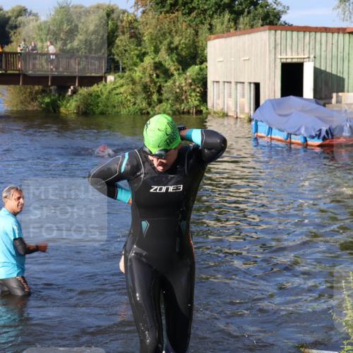 31.08.2025 - Elbe Triathlon Hamburg Luisa Fischer http://msf.ph/oto/8672725 31.08.2025 08:38:33 Schwimmen 245 meine-sportfotos.de