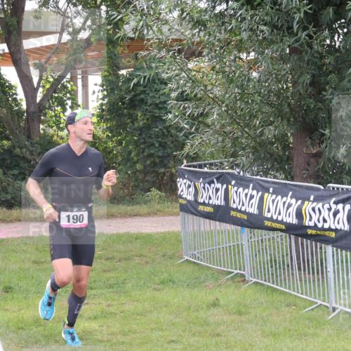 31.08.2025 - Elbe Triathlon Hamburg Luisa Fischer http://msf.ph/oto/8672777 31.08.2025 10:03:09 Laufen 190 meine-sportfotos.de