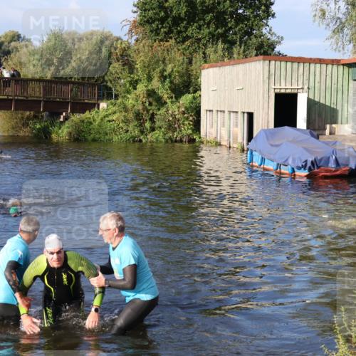 31.08.2025 - Elbe Triathlon Hamburg Luisa Fischer http://msf.ph/oto/8672779 31.08.2025 08:39:08 Schwimmen 363 meine-sportfotos.de