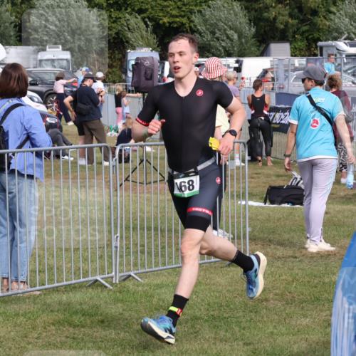 31.08.2025 - Elbe Triathlon Hamburg Luisa Fischer http://msf.ph/oto/8672791 31.08.2025 10:03:21 Laufen 68, 100 meine-sportfotos.de